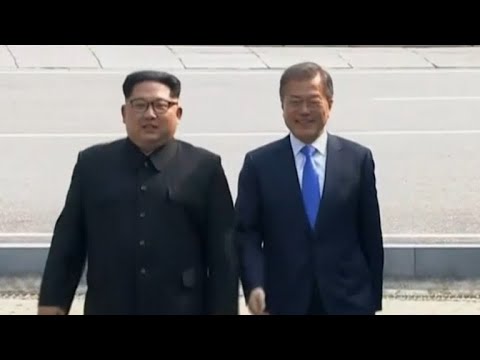 Korean leaders Kim Jong Un, Moon Jae-in meet for historic summit