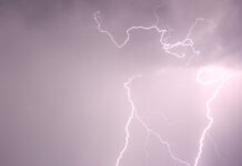 Gewitter in Deutschland | Schwere Hagelschauer richten vor allem im Norden teils massive Schäden an